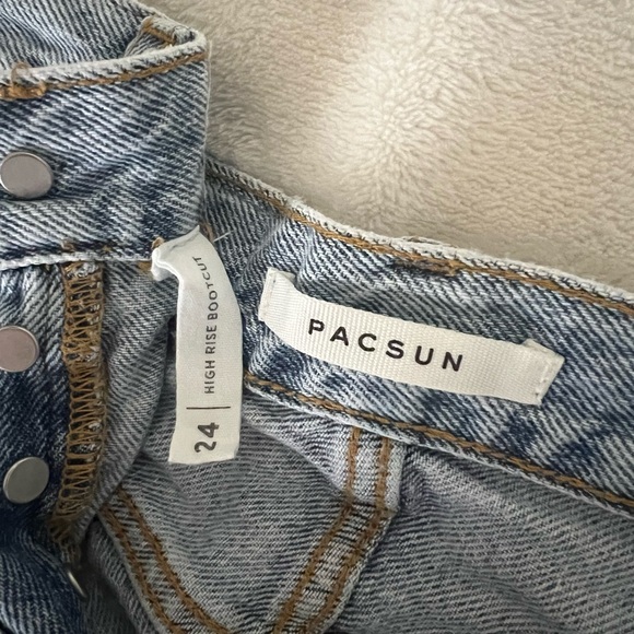 PacSun High Rise Bootcut Jeans - Picture 3 of 3